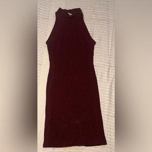 Morón and black striped dress